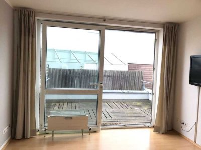 Schöne 2 Zimmer Wohnung mit Dachterrasse