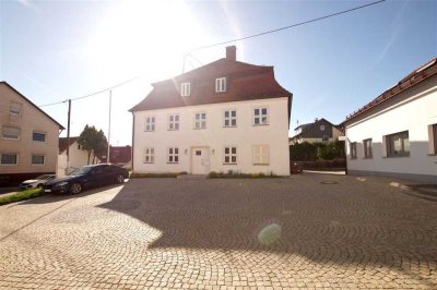 Einziehen & Wohlfühlen: Top-sanierte 2-Zimmer-Erdgeschosswohnung