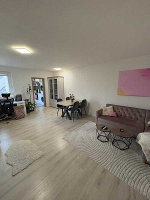 Renovierte 2-Zimmer-Wohnung mit Einbauküche und Balkon in der Innenstadt Kaiserslauterns