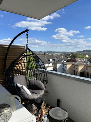 Moderne 2-Zimmer-Wohnung mit Einbauküche und Balkonn in Aschaffenburg-Damm