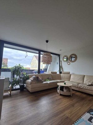 Zentrales Wohnen in Straubing: 2,5-Zimmer Wohnung mit gehobener Ausstattung