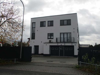 exklusive 1-Zimmer-Wohnung mit Einbauküche in Hanau