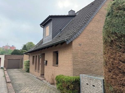 Freistehendes Einfamilienhaus mit Gestaltungsspielraum