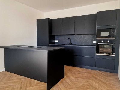 Zwei Balkone, viel Licht und Raum – attraktive 4-Zimmer-Wohnung in zentraler Lage von Langen