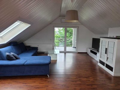 Schöne und möblierte 2-Zimmer-Maisonette-Wohnung mit Einbauküche in Herford