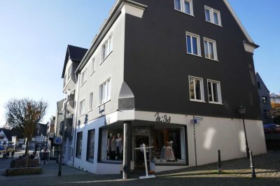 Herdecke-Zentrum: Moderne 4 Zimmer-Wohnung, 95 qm mit Balkon!