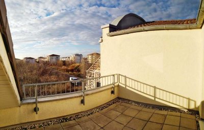 Single-Apartment mit Einbauküche über den Dächern von Lindenthal