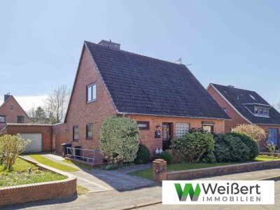 Charmantes Einfamilienhaus mit 640 m² großem Grundstück & 
7 Zimmern in familienfreundlicher Lage v