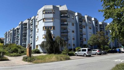 Penthousewohnung mit Charakter: Dachterrasse, Fernblick und Toplage in der Uniwohnstadt