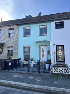 Komplett modernisiertes Reihenmittelhaus in Moers-Hochstraß