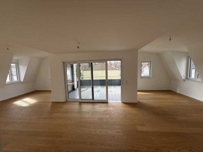 Exklusive 3 Zi. Neubauwohnung (Erstbezug) Wf. 138 qm Einbauküche ideal für Führungskräfte und Expats