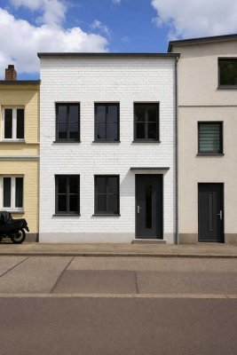 Moderne Eleganz auf 4 Zimmern - Energetisch saniertes Reihenmittelhaus in Altstadtnähe