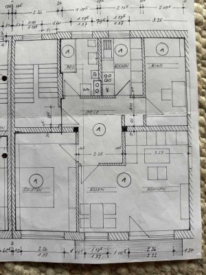 Vollständig renovierte 3-Raum-Wohnung mit Balkon und Einbauküche in Oettingen