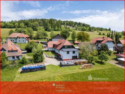Viel Raum für Ihr Leben - Charmantes Landhaus mit drei Wohneinheiten und großem Grundstück