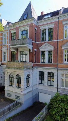 Beletage in der historischen Moltkestraße - 4 Zi.-WHG mit Garagenstellplatz