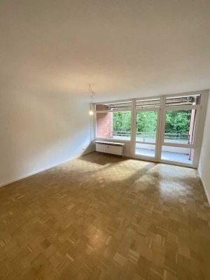 Wunderschöne sanierte 3 Zimmer Wohnung, mit Balkon im Herzen von Schilksee.