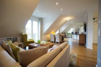 Großzügige Wohnung mit zwei Südbalkonen und harmonischem Interior Design in Westerland