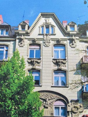 Wunderschöne 3 ZKB-Stilaltbau-Wohnung mit 2 Balkonen zu verkaufen !