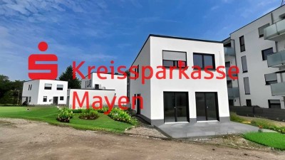 Neubau. Erstbezug, Freistehendes Einfamilienhaus mit Stellplatz und Garten