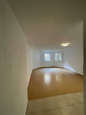 renovierte 2-Zimmer-Wohnung mit Einbauküche in Kempten