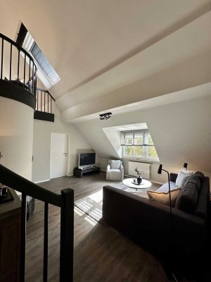 Exklusive möblierte 2 - Zimmer Wohnung über zwei Ebenen - von Privat!