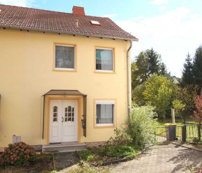 Endreihenhaus mit großem Grundstück und Ausbaupotenzial in Freital