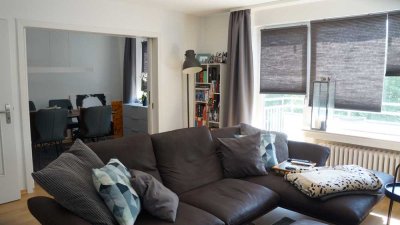 Neuwertige Wohnung mit 2,5 Zimmern mit Balkon &  EBK in Aachen mit vollausgestatteter Küche im 3. OG