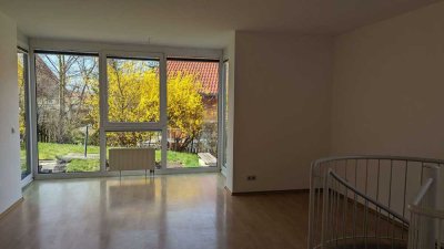 Gemütliche, helle 4-Zimmer-Erdgeschosswohnung mit Einbauküche in Buxheim