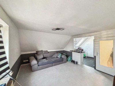 Gemütliche 2-Zimmer-Dachgeschosswohnung in zentraler Lage von Neumünster-Wittorf