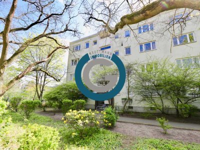 HELLE WOHNUNG MIT LOGGIA & BLICK INS GRÜNE - GUTER SCHNITT -  BEZUGSFREI AB 07/2026