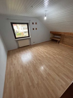 Helle 3,5-Zimmer Wohnung im 3. OG in Bruchsal