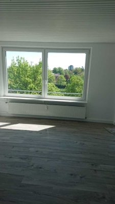 Sonnige 3-Zimmer-Wohnung mit Balkon und EBK in Bad Bramstedt