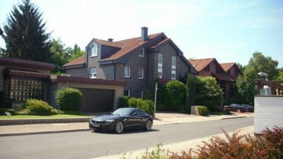 Komfortwohnung im 4-FH. .3 1/2 Zimmer 2..OG ( Dach ) Loggia in Eickel/Wa.-Süd         Sackgasse