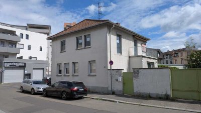 Lebendiger Alltag: 2,5-Zimmer-Wohnung in Worms
