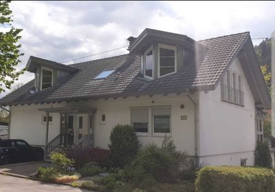 Gepflegte 4,5-Zimmer-EG-Wohnung mit Terrasse, Wintergarten und Einbauküche in Tuttlingen-Möhringen