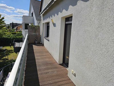 Stadtnahe 4-Zimmer-Maisonette-Wohnung mit EBK in Sackgasse am Feldrand im WI Bierstadt