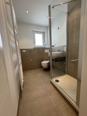 TOP sanierte 2ZKB inkl. EBK !!!Real Estate Hofmann!!!