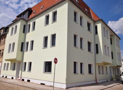 Lichtdurchflutete, modernisierte 2-Zimmer Wohnung