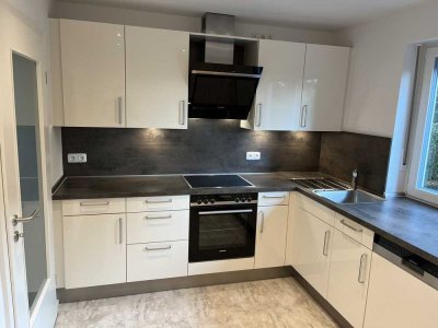 Hochwertige 3,5 - Zimmer - Wohnung in München - Am Hart. Mit großer Süd-Terrasse und Garten