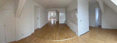 Helle Dachgeschosswohnung in Lehrte-Hämelerwald
