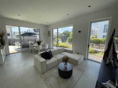2 Zimmer Wohnung mit lux. Innenausstattung