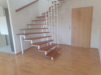 Modernisierte Maisonettewohnung mit 2 Zimmern sowie Balkon und Einbauküche in GD.