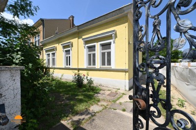 Charme &amp; Potential – Altbauvilla mit großem Garten in Mödling