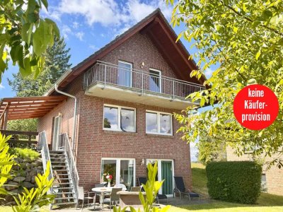 HORN IMMOBILIEN  großes Ferienhaus in Röbel an der Müritz, zwei Terrassen, Balkon, zwei Einbauküchen