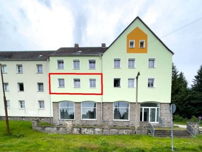 Großzügige 3 Raum Wohnung in ruhiger naturnaher Lage