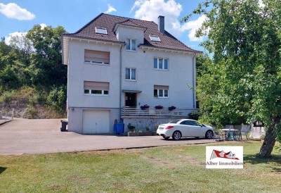 Interessantes 2-3 Familienhaus mit schönem Garten  (Bauplatz) in Albstadt-Truchtelfingen