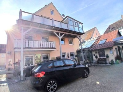 Provisionsfrei - Schöne und helle 2-Zimmer-Wohnung mit Balkon