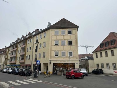 Renovierte 2-Zimmer Wohnung in der Würzburger Altstadt ab sofort! WG-geeignet! Einbauküche inkl