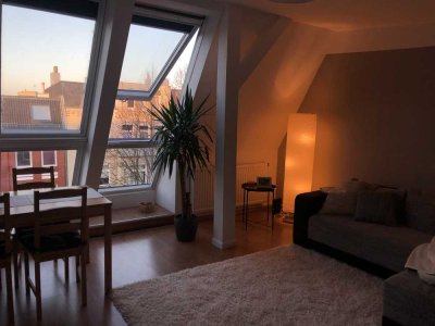 Helle 40m² 2-Zi.-DG-Wohnung Nähe Südfriedhof ab 1.2.2025