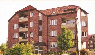 Viel Platz! Geräumige 2-Raum-Wohnung mit Sonnenloggia!